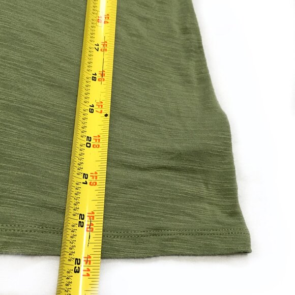 Old Navy Luxe women's green t-shirt short sleeve v- neck size medium - Picture 7 of 7